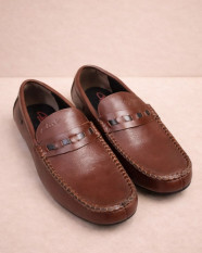 tn-81ab1c024de077e5814f49d3dc011a3636e5346b Clark's Brown Loafers