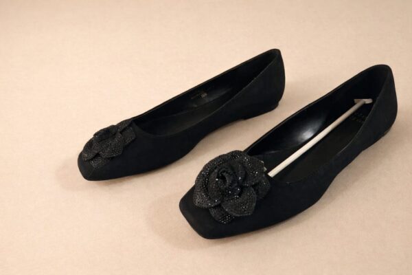 Black Nine Elms Flower Flats