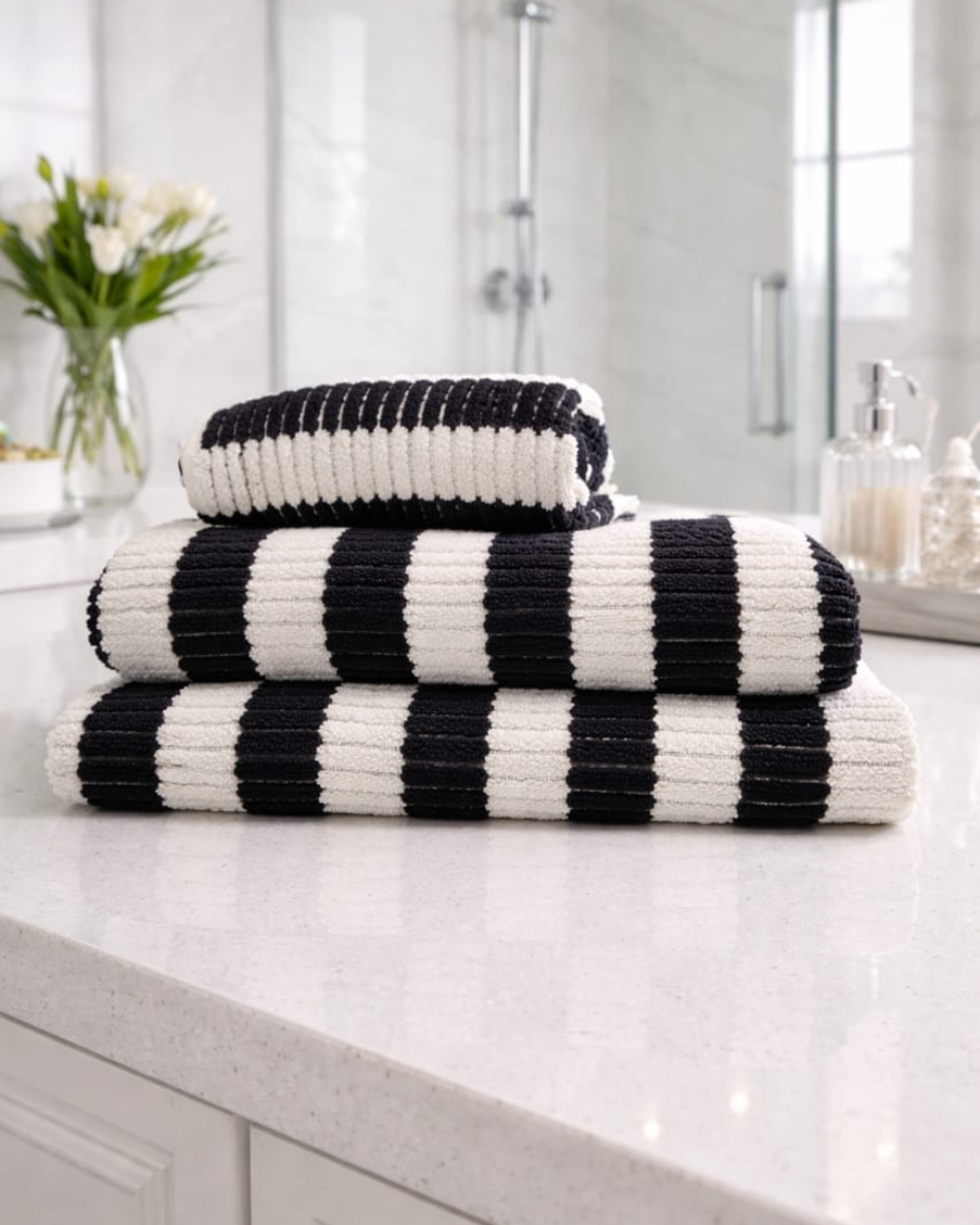 Black and White Towels
